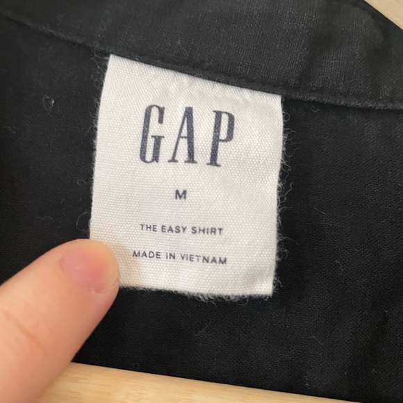 GAP The Easy Shirt in Linen - Picture 2 of 3